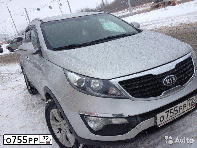 Фото автомобиля KIA SPORTAGE, 2013 — госномер О755РР72. Цвет: ПЕРЛАМУТР.-СЕРЕБРИСТЫЙ