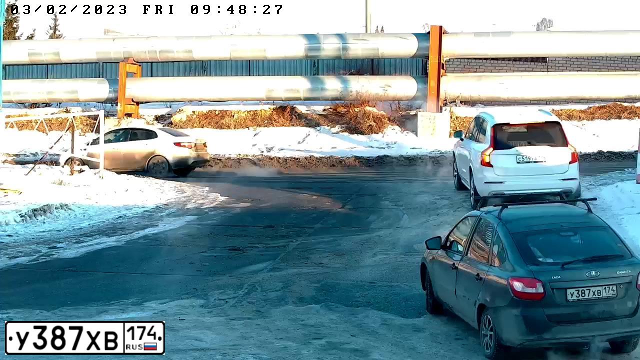 Фото автомобиля LADA 2191 GRANTA, 2017 — госномер У387ХВ174. Цвет: СЕРЕБРИСТО-ТЕМНО-СЕРЫЙ