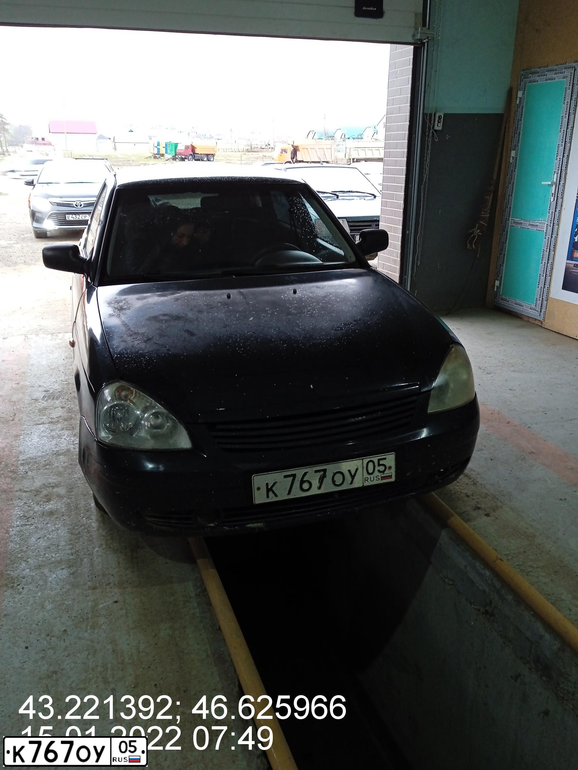 Фото автомобиля LADA 2170 PRIORA, 2007 — госномер В319ОВ164. Цвет: СРЕДНИЙ СЕРО-ЗЕЛЕНЫЙ МЕТ.