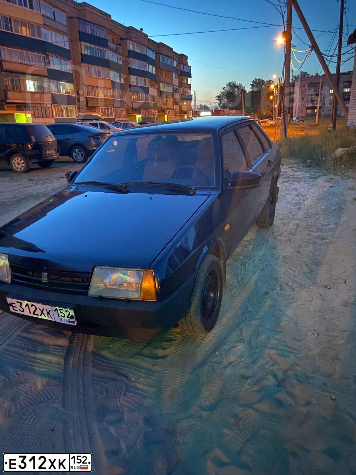 Фото автомобиля LADA 2109 SAMARA, 2003 — госномер Н402СР33. Цвет: ЧЕРНЫЙ