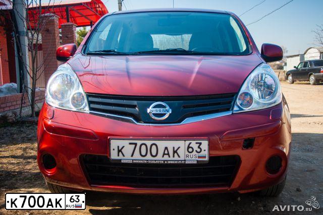 Фото автомобиля NISSAN NOTE, 2011 — госномер К700АК63. Цвет: Красный
