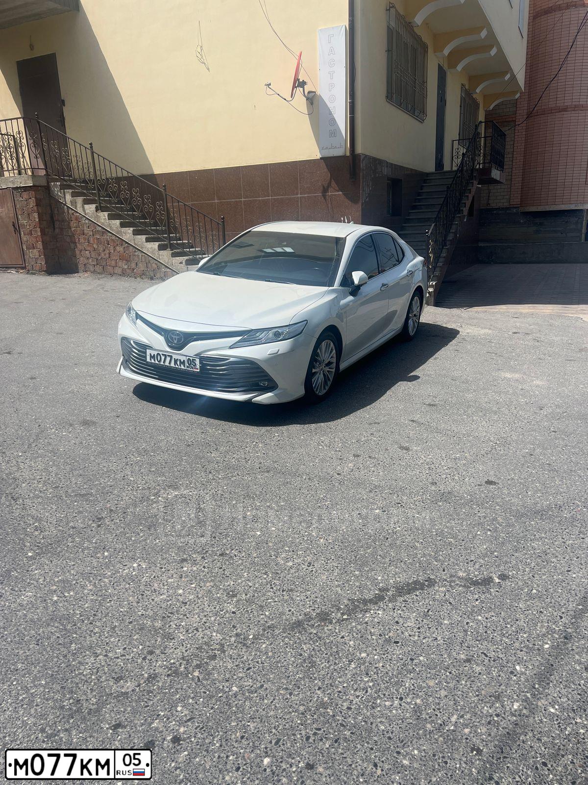Фото автомобиля LADA 2170 PRIORA, 2011 — госномер М077КМ05. Цвет: Белый