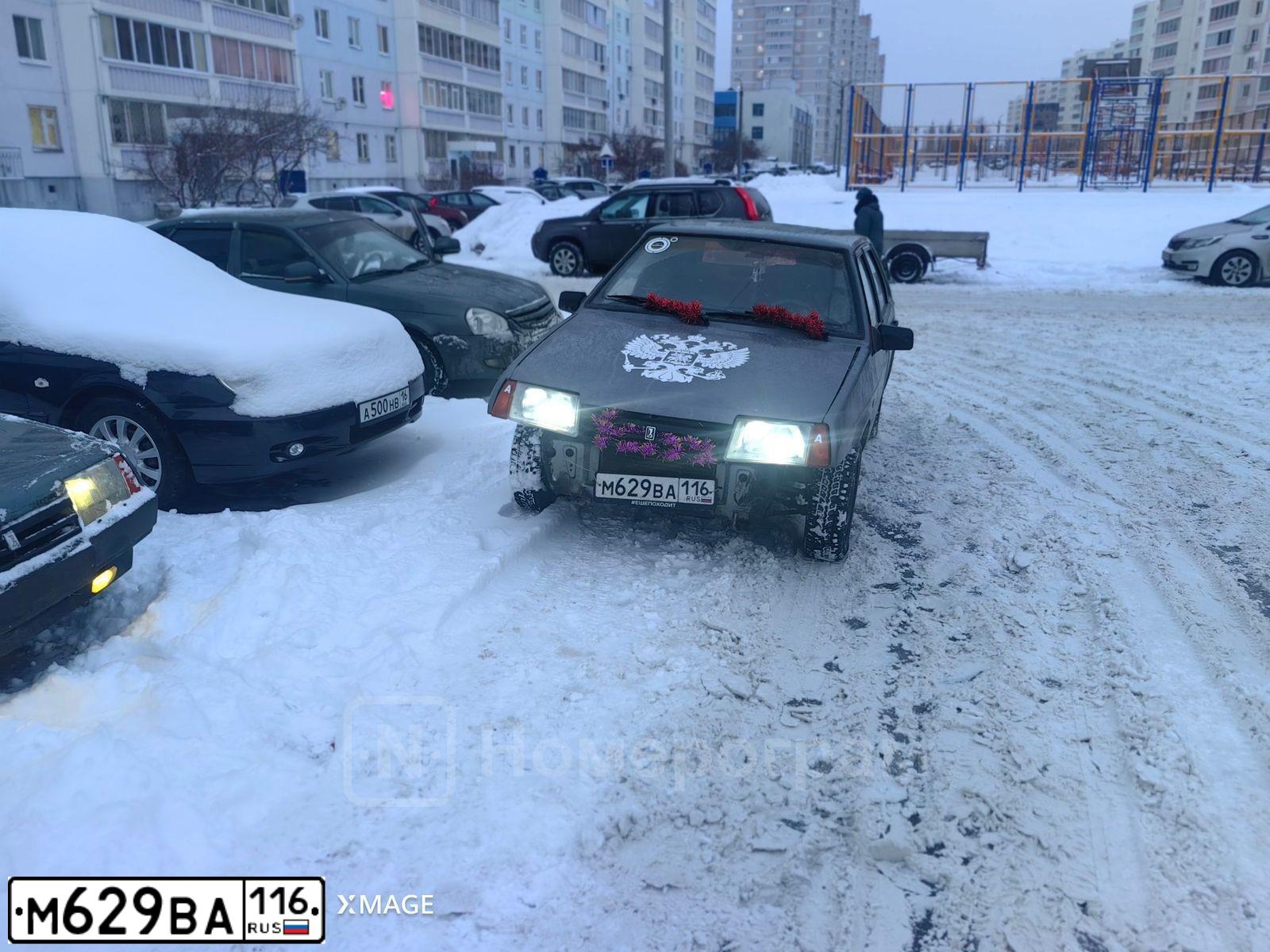 Фото автомобиля LADA 2109 SAMARA, 2002 — госномер М629ВА116. Цвет: ЗОЛОТИСТО-СЕРЫЙ