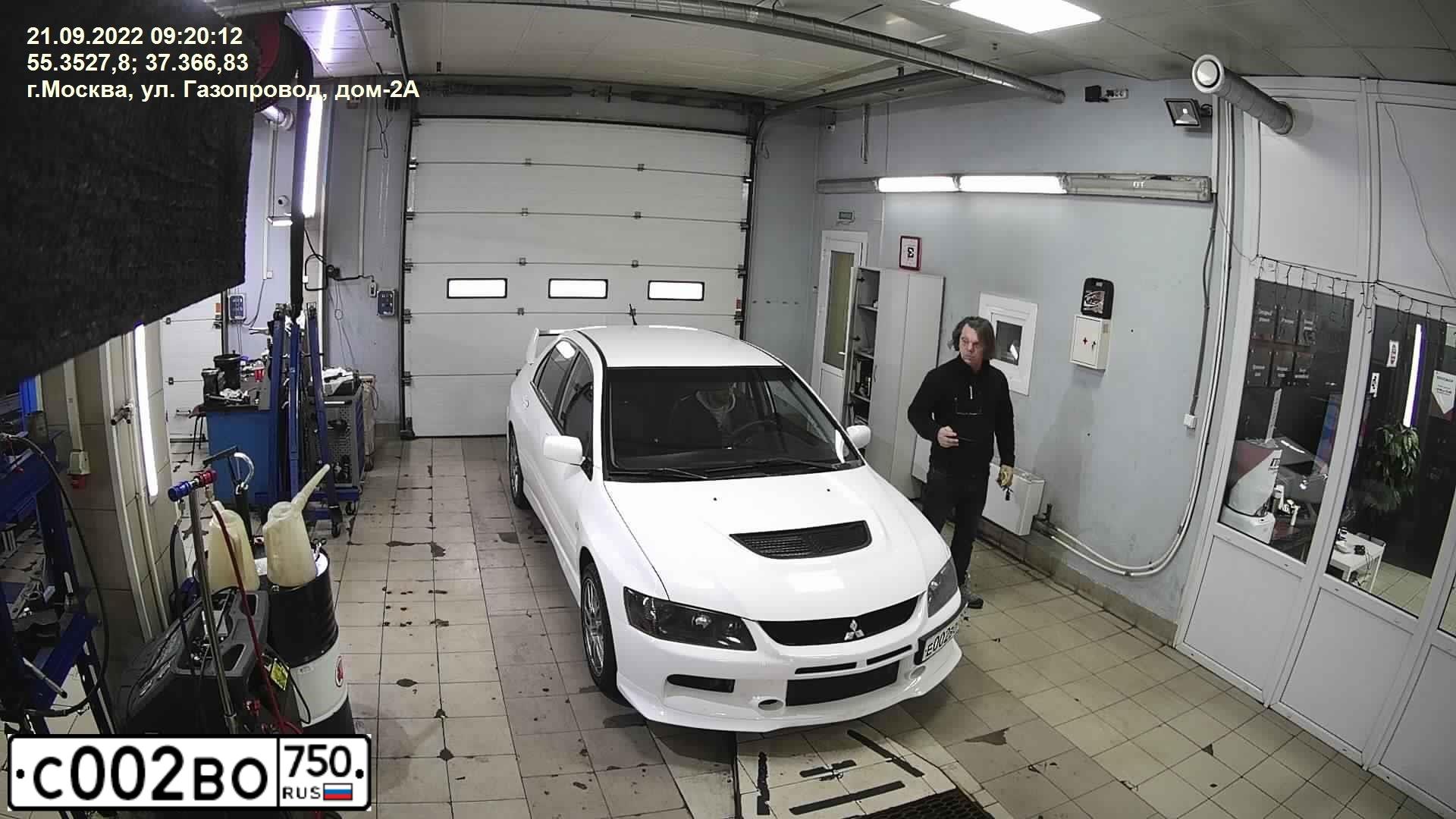 Фото автомобиля ЛЕНД РОВЕР РЕНДЖ РОВЕР, 2014 — госномер Н428ОО797. Цвет: ЧЕРНЫЙ
