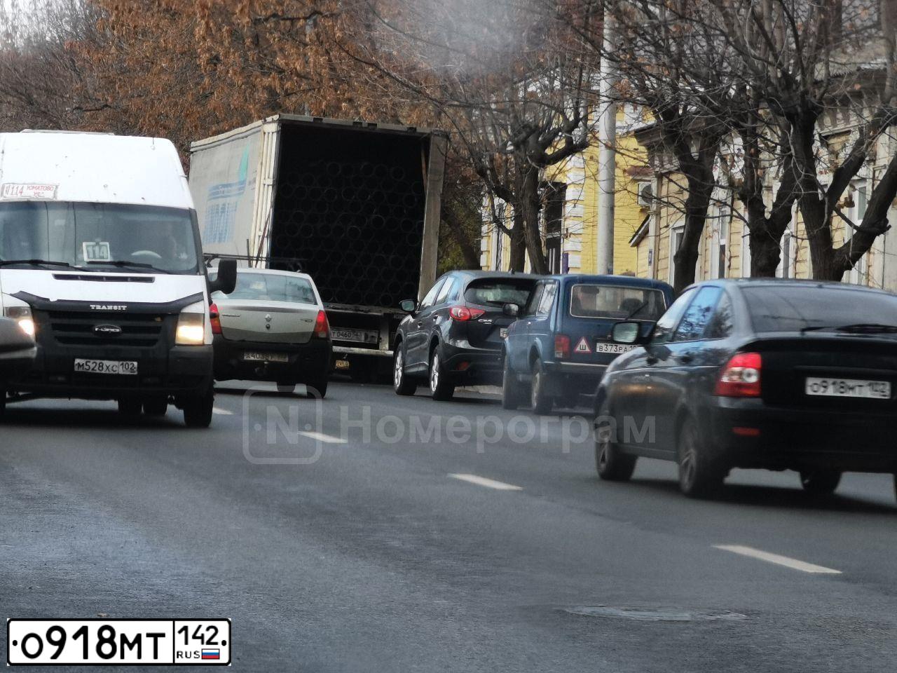 Фото автомобиля MERCEDES E-KLASSE, 2010 — госномер А972УЕ777. Цвет: Белый