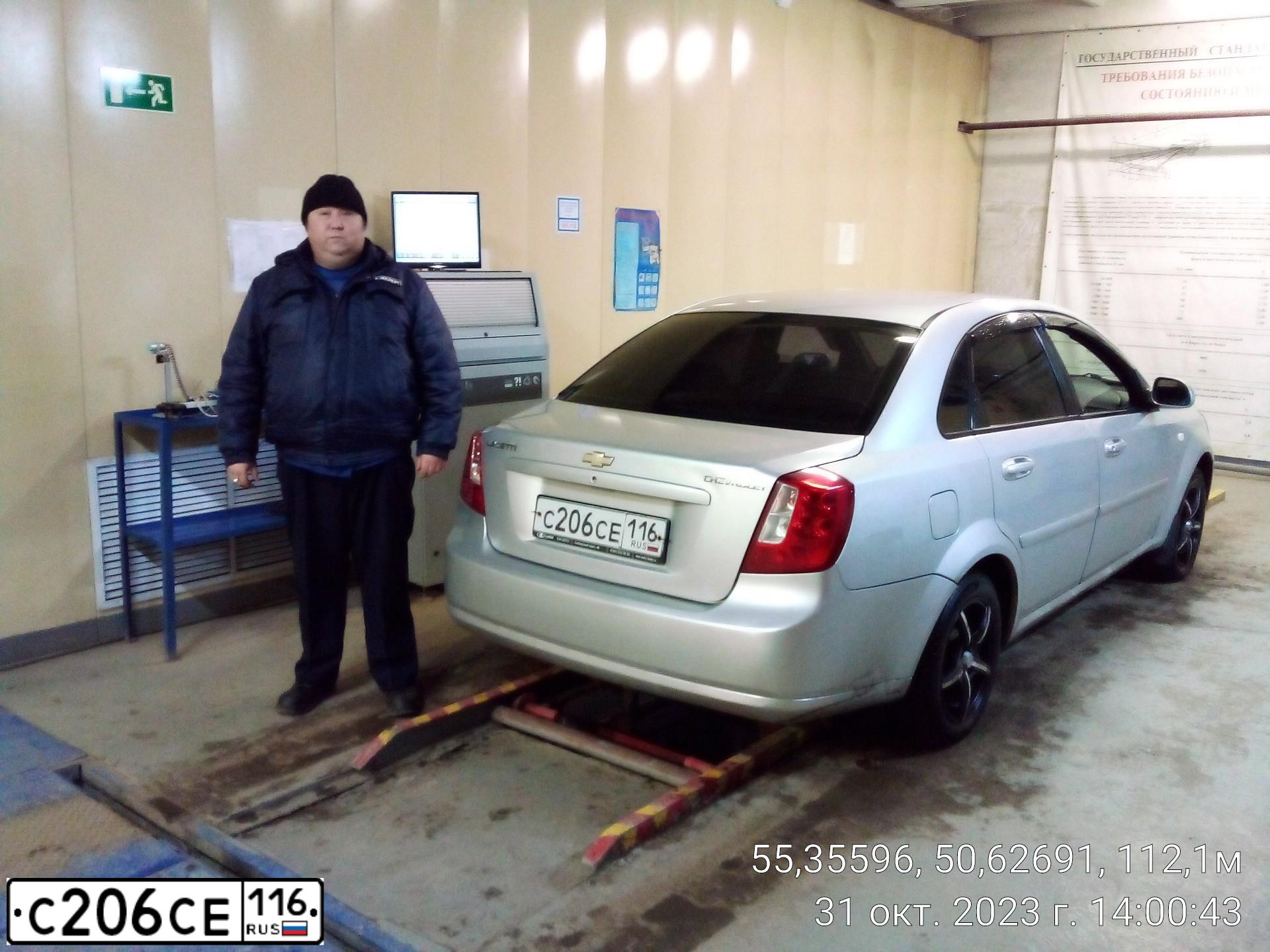 Фото автомобиля CHEVROLET LACETTI, 2007 — госномер М190ХТ716. Цвет: Серебристый