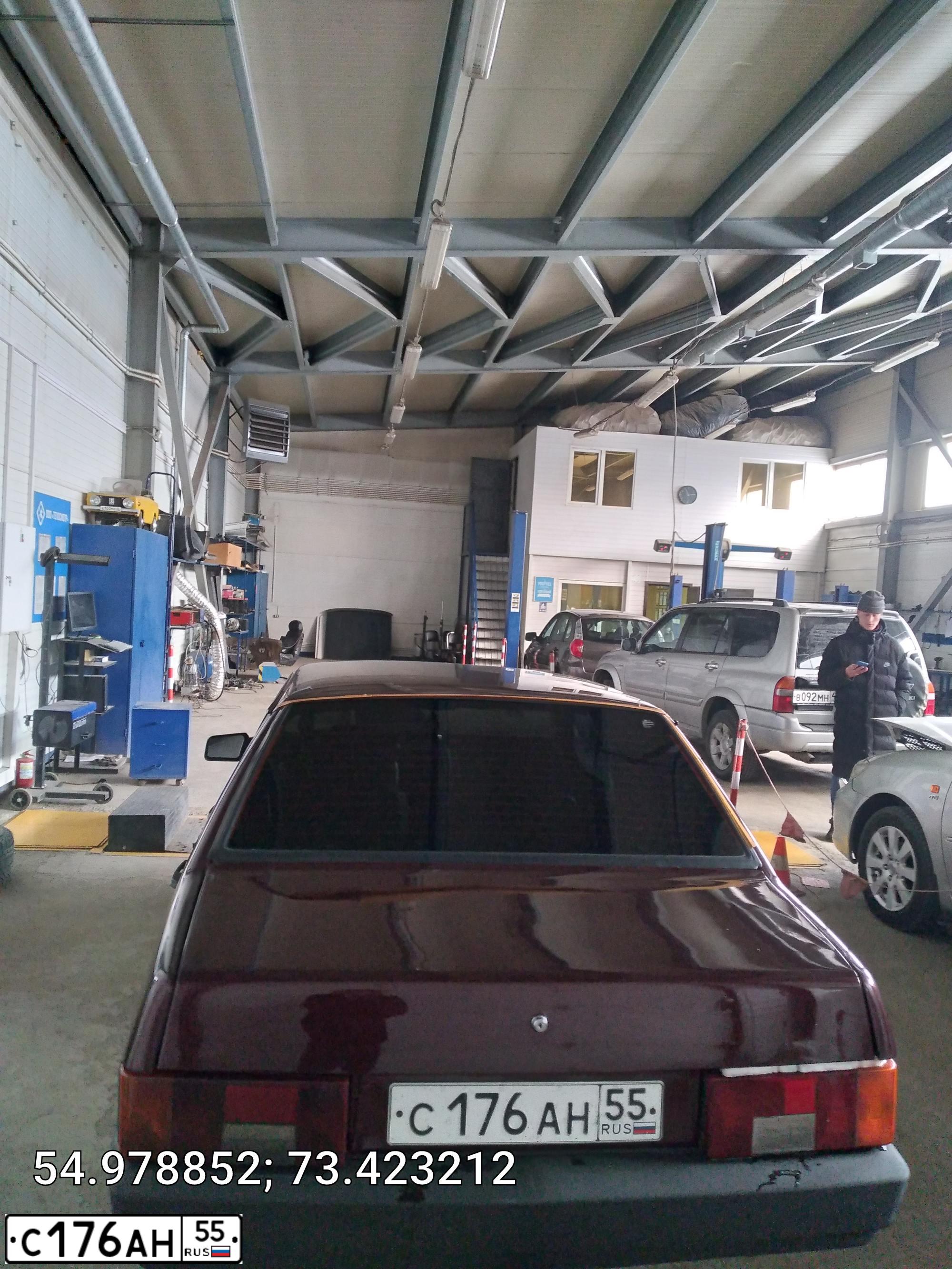 Фото автомобиля LADA 2109 SAMARA, 2001 — госномер Х157ЕТ55. Цвет: СЕР.ТЕМНО-КРАСНЫЙ