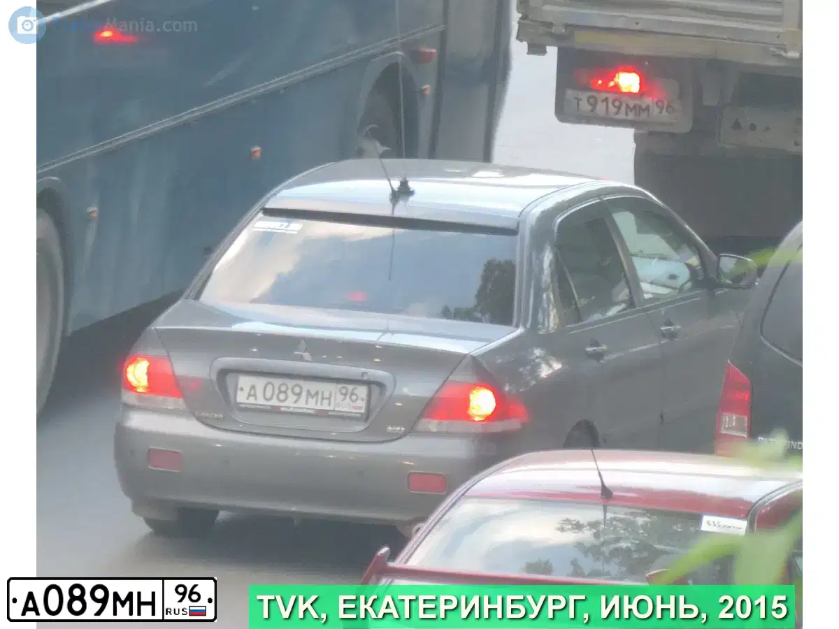 Фото автомобиля MITSUBISHI LANCER, 2006 — госномер Х363ЕВ96. Цвет: СЕРЫЙ