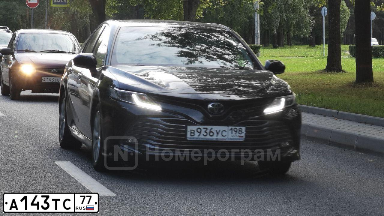 Фото автомобиля HYUNDAI IX35, 2012 — госномер А143ТС77. Цвет: КОРИЧНЕВЫЙ
