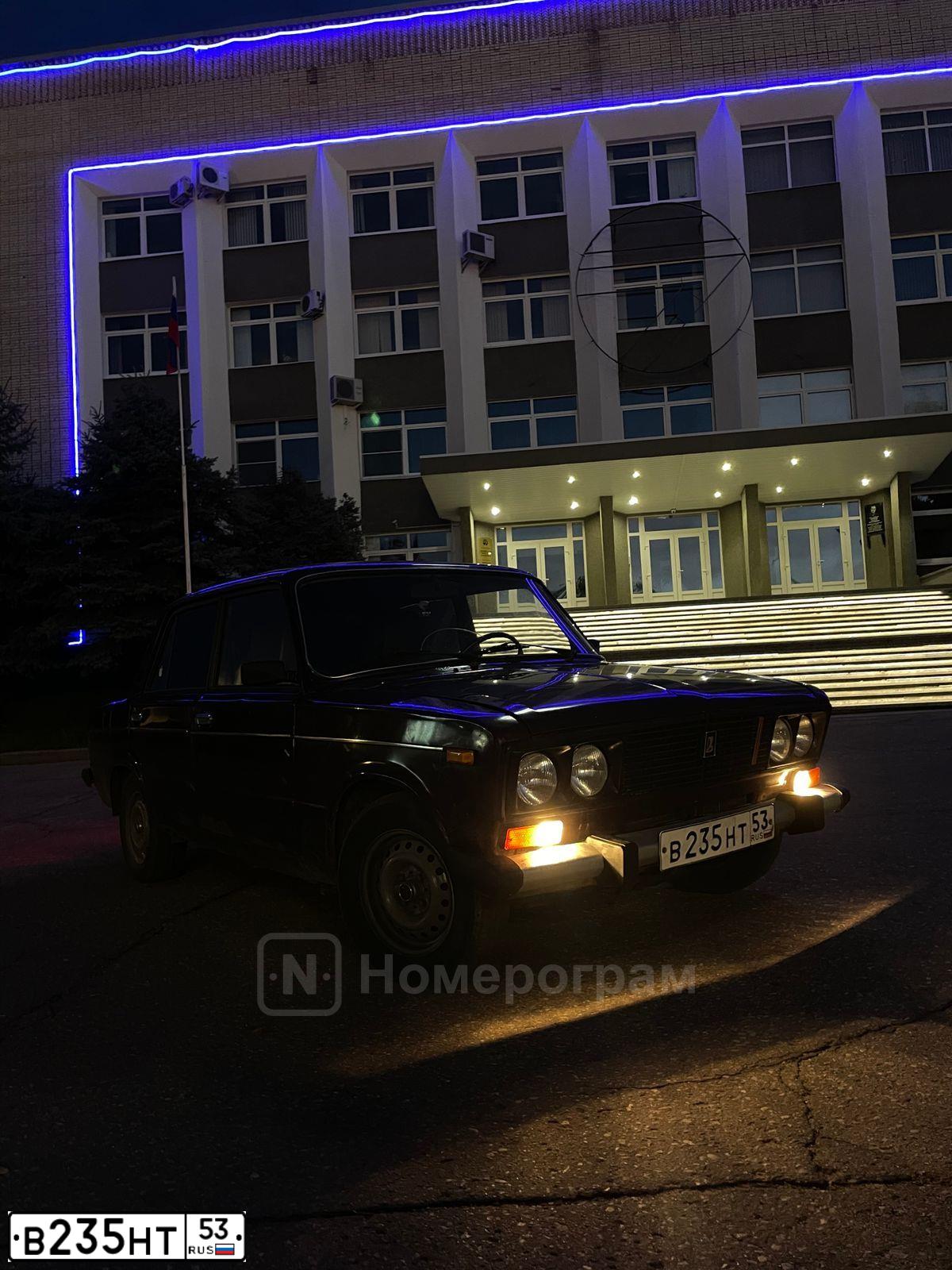 Фото автомобиля LADA 2106, 2002 — госномер В235НТ53. Цвет: КОРИЧНЕВЫЙ
