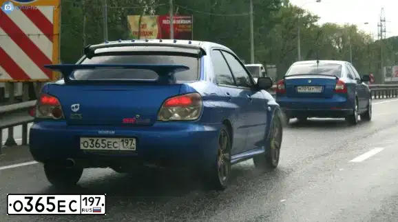 Фото автомобиля SUBARU IMPREZA, 2006 — госномер О365ЕС197. Цвет: СИНИЙ