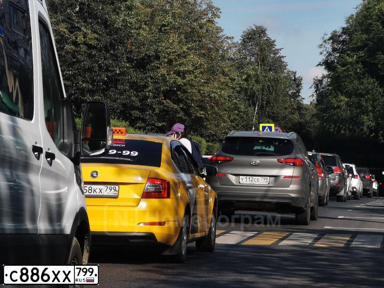 Фото автомобиля OPEL ASTRA, 2013 — госномер С340АХ550. Цвет: СЕРЕБРИСТЫЙ МЕТАЛЛИК