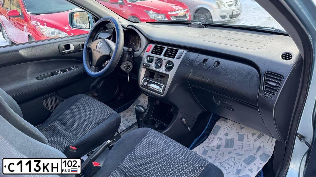 Фото автомобиля HONDA HR-V, 2002 — госномер С113КН102. Цвет: Перламутрово-голубой