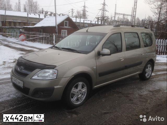 Фото автомобиля TOYOTA AURIS, 2008 — госномер Х442ВМ47. Цвет: Серебристый