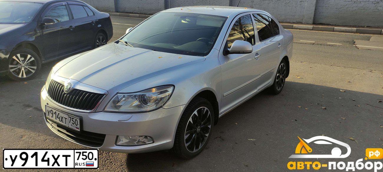 Фото автомобиля SKODA OCTAVIA, 2012 — госномер Е911АВ41. Цвет: СЕРЕБРИСТЫЙ