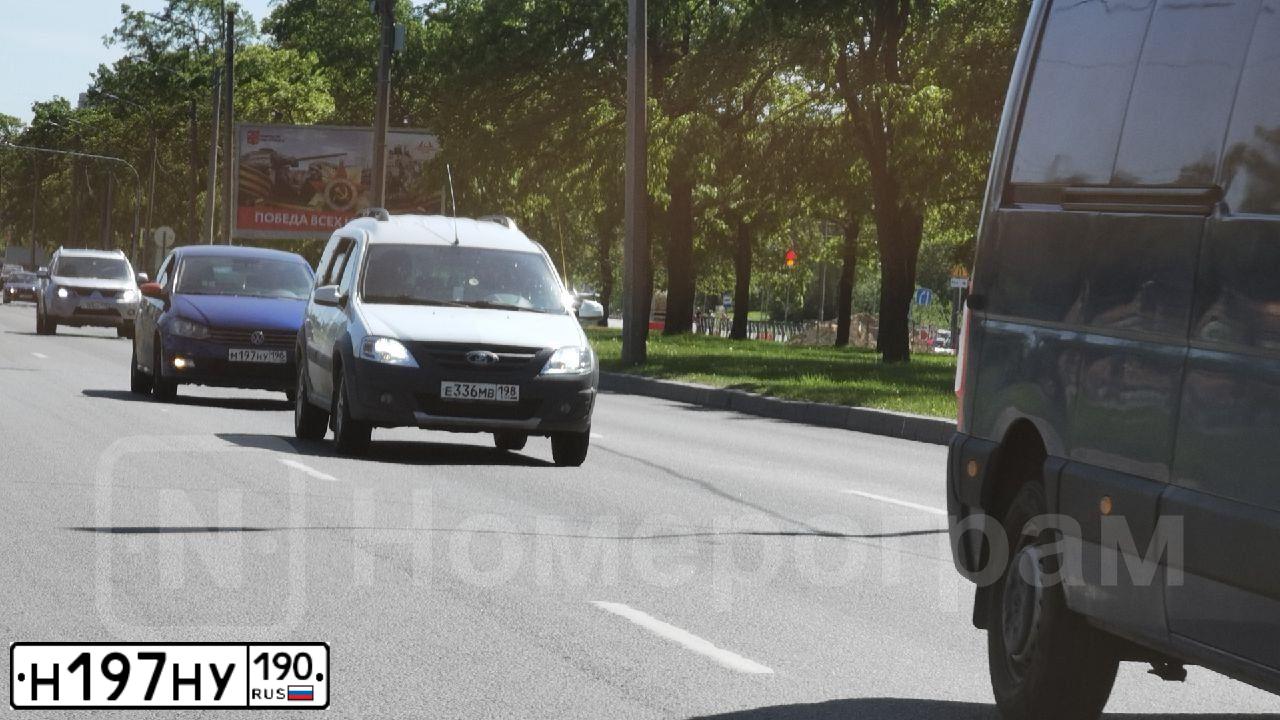 Фото автомобиля VOLVO S40, 2007 — госномер Х360НЕ750. Цвет: СИНИЙ ТЕМНЫЙ