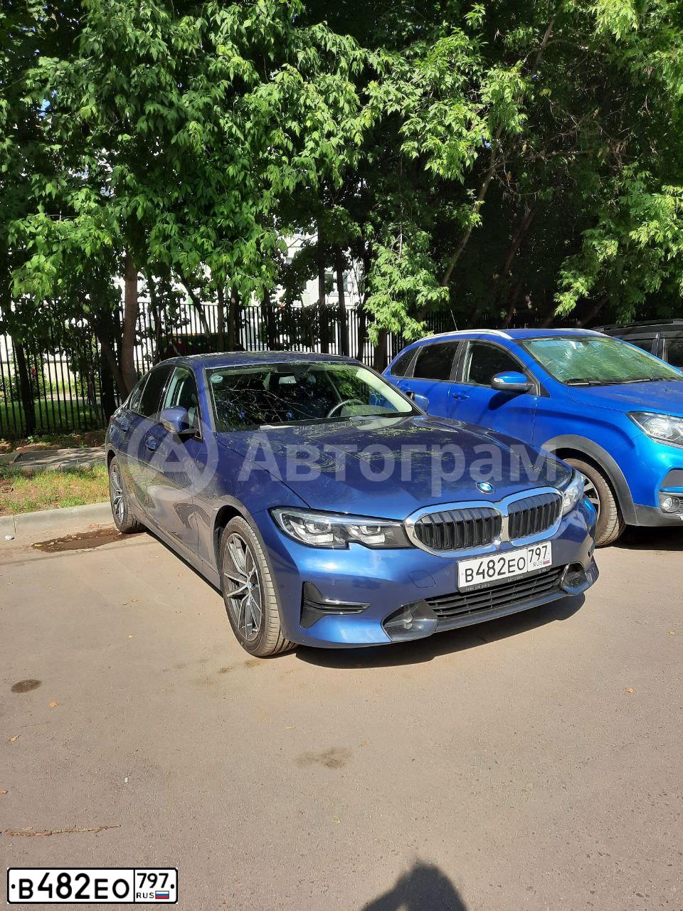 Фото автомобиля BMW 318, 2020 — госномер Х910ЕУ977