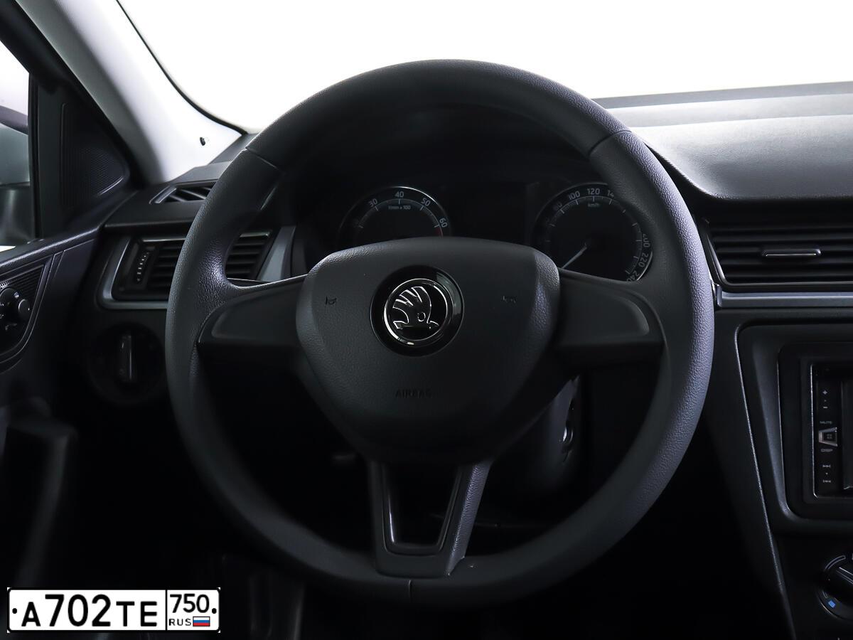 Фото автомобиля SKODA RAPID, 2018 — госномер Е606ХМ12