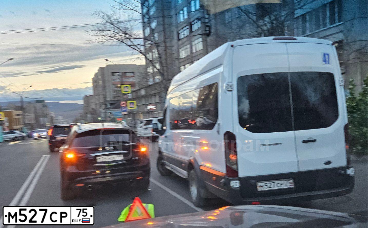 Фото автомобиля FORD TRANSIT, 2018 — госномер М527СР75. Цвет: Белый