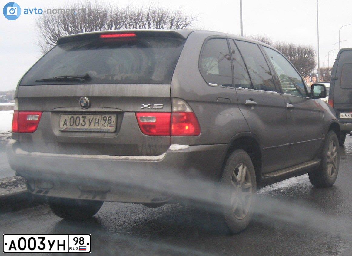 Фото автомобиля BMW X5, 2005 — госномер О262УЕ198. Цвет: СЕРЫЙ