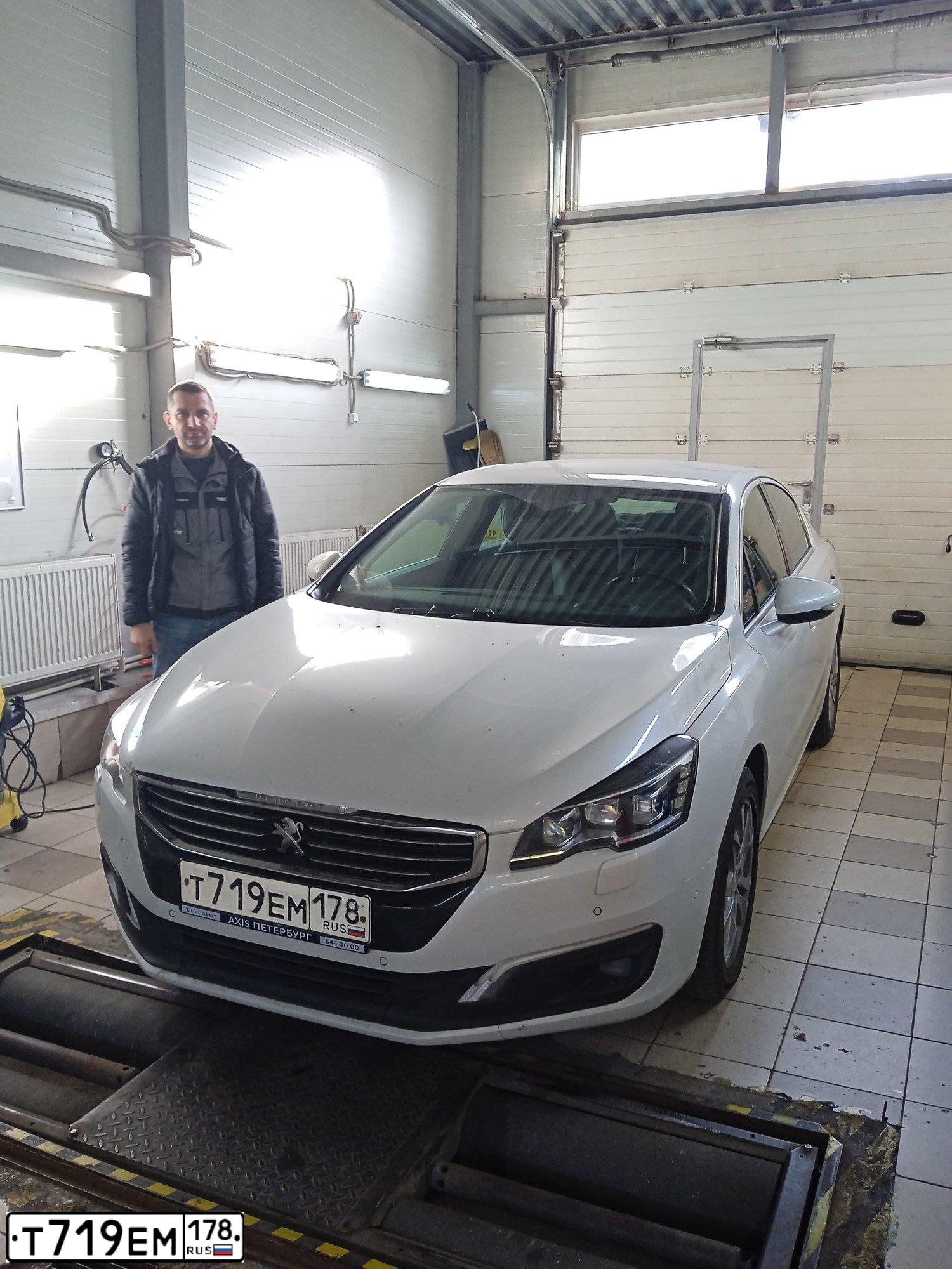 Фото автомобиля PEUGEOT 508, 2014 — госномер К218КР147. Цвет: Белый