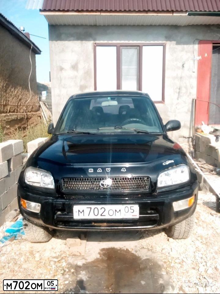 Фото автомобиля TOYOTA RAV4, 1998 — госномер М330ЕА97. Цвет: ЧЕРНЫЙ