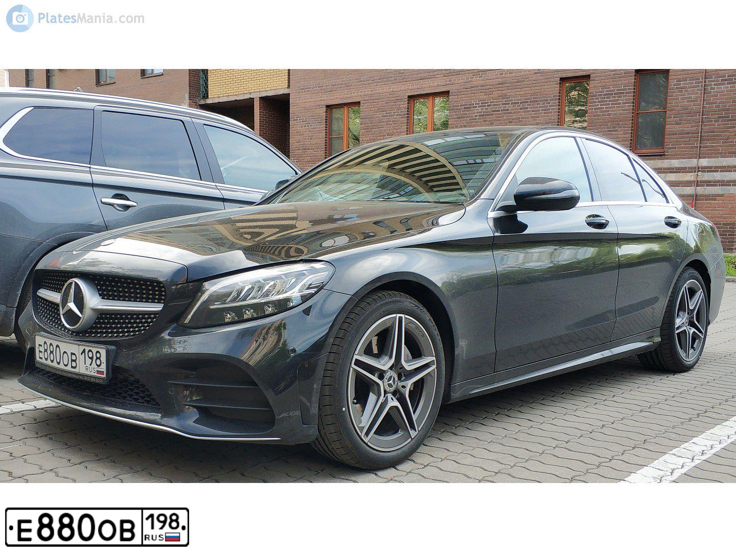 Фото автомобиля MERCEDES C-KLASSE, 2019 — госномер Е880ОВ198. Цвет: ЧЕРНЫЙ
