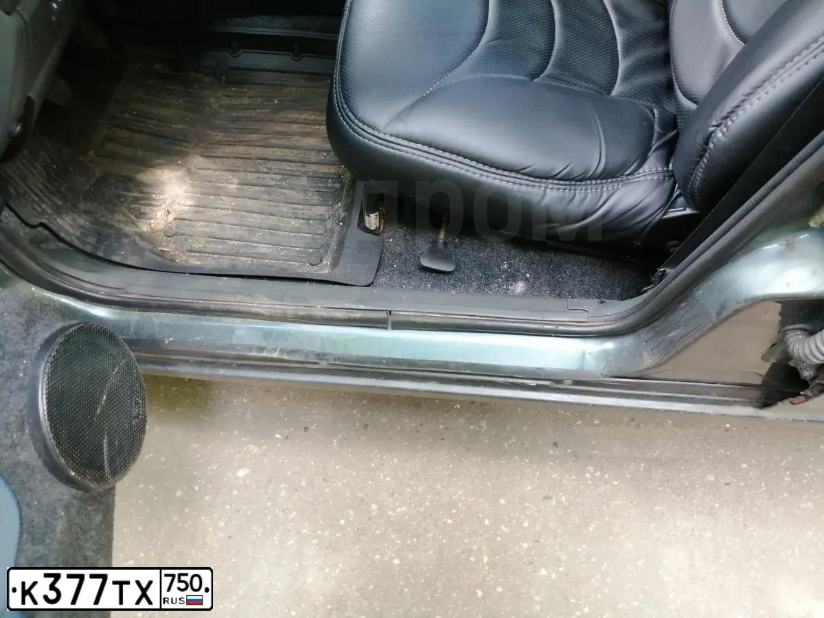 Фото автомобиля LADA 2112 LADA, 2006 — госномер Т333ЕТ35. Цвет: СЕРО-СИНЕ-ЗЕЛЕНЫЙ
