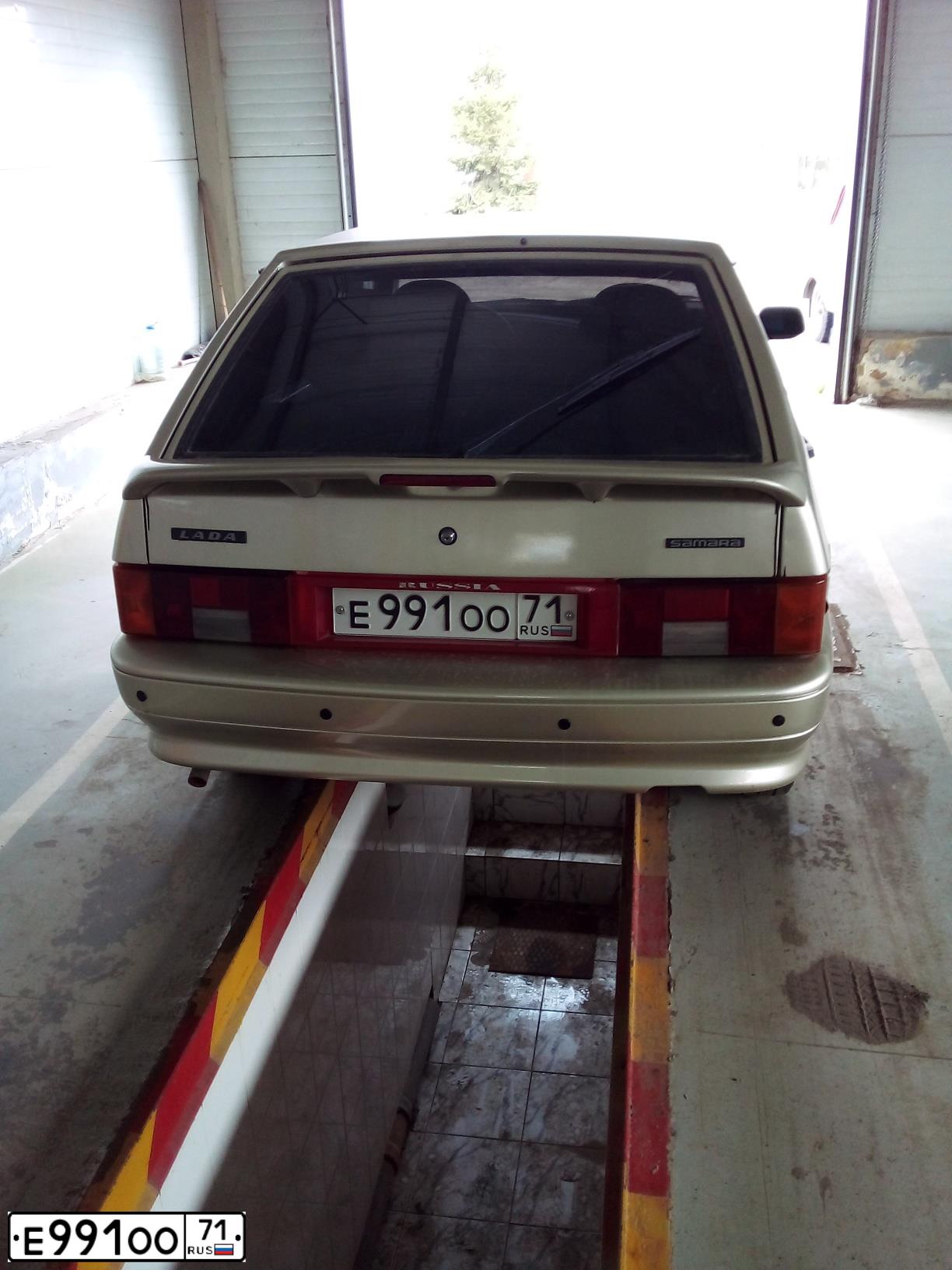 Фото автомобиля LADA 2114 SAMARA, 2006 — госномер Е991ОО71. Цвет: СЕРЕБРИСТО-БЕЖЕВЫЙ