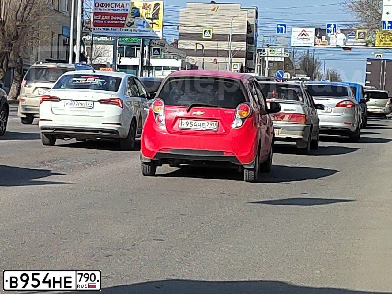 Фото автомобиля CHEVROLET SPARK, 2012 — госномер С130ЕХ761
