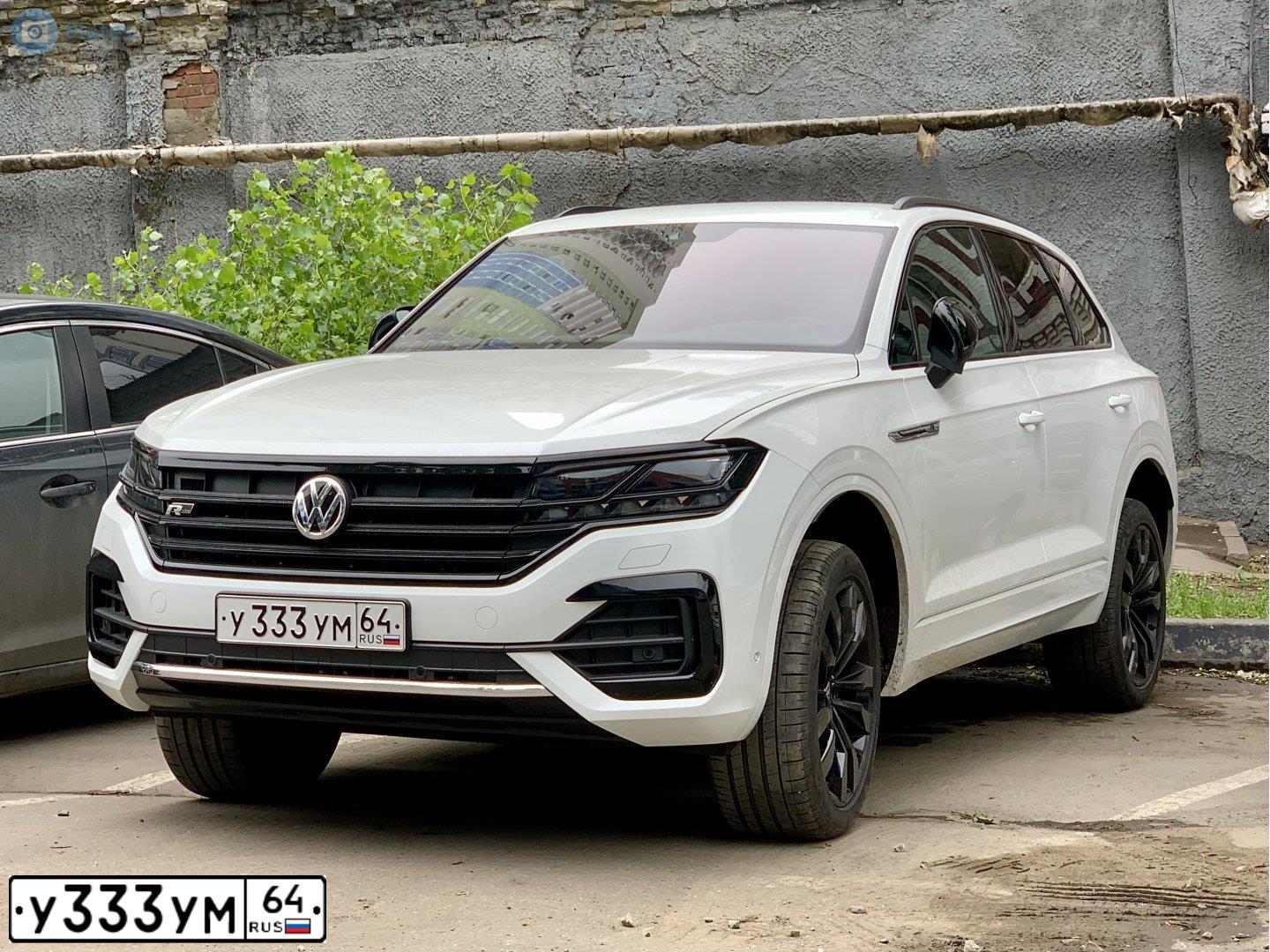 Фото автомобиля LADA 2110, 2005 — госномер У333УМ64. Цвет: СЕРЕБРИСТО-БЕЖЕВЫЙ