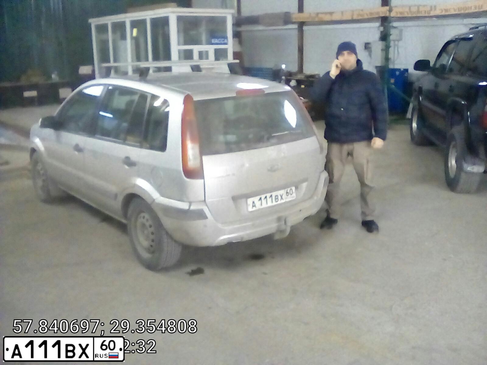 Фото автомобиля FORD FUSION, 2007 — госномер А111ВХ60. Цвет: СЕРЕБРИСТЫЙ