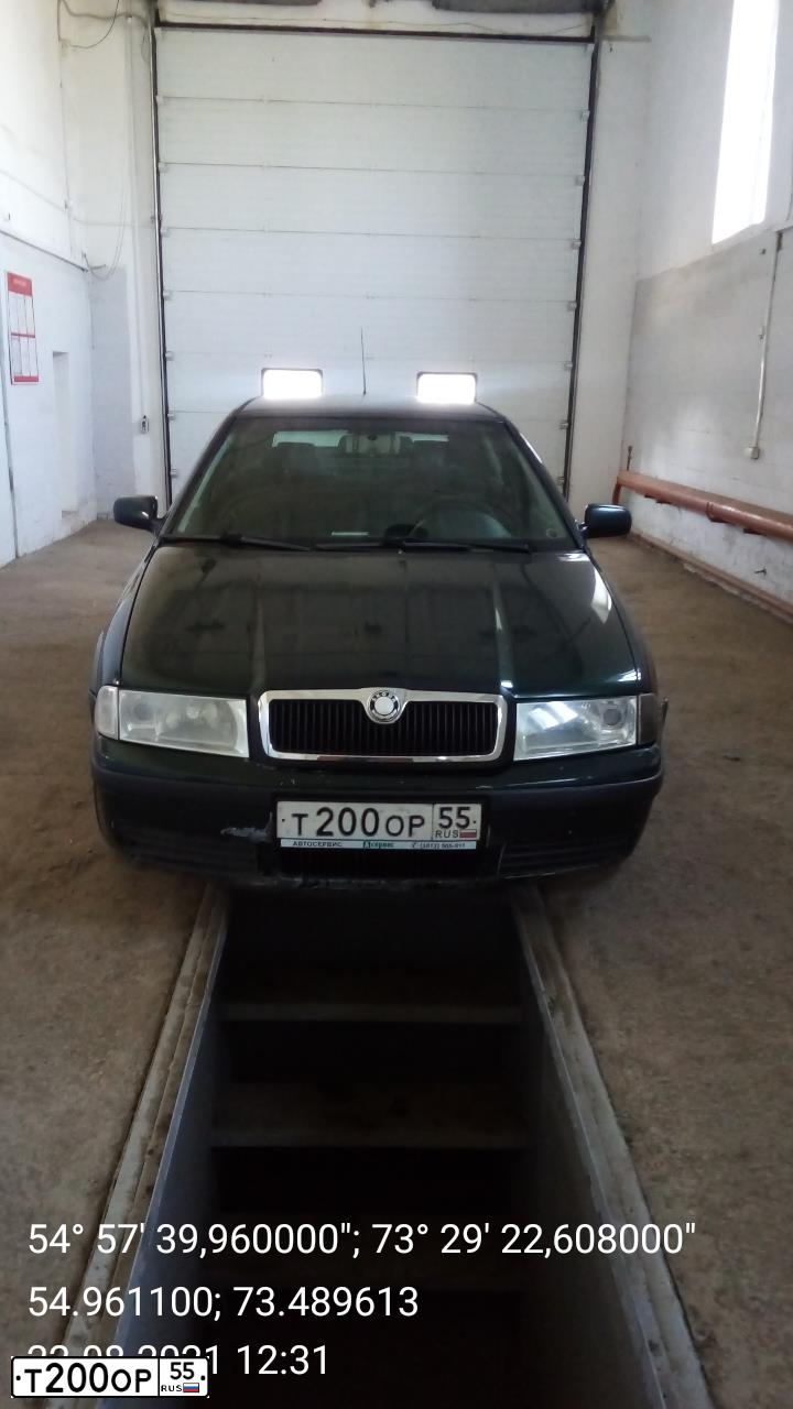 Фото автомобиля SKODA OCTAVIA, 2001 — госномер Т200ОР55. Цвет: ЗЕЛЕНЫЙ