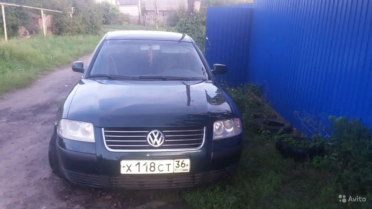 Фото автомобиля VOLKSWAGEN PASSAT, 2001 — госномер Х118СТ36. Цвет: ЗЕЛЕНЫЙ (ПЕРЛАМУТРОВО-ЗЕЛЕНЫЙ)