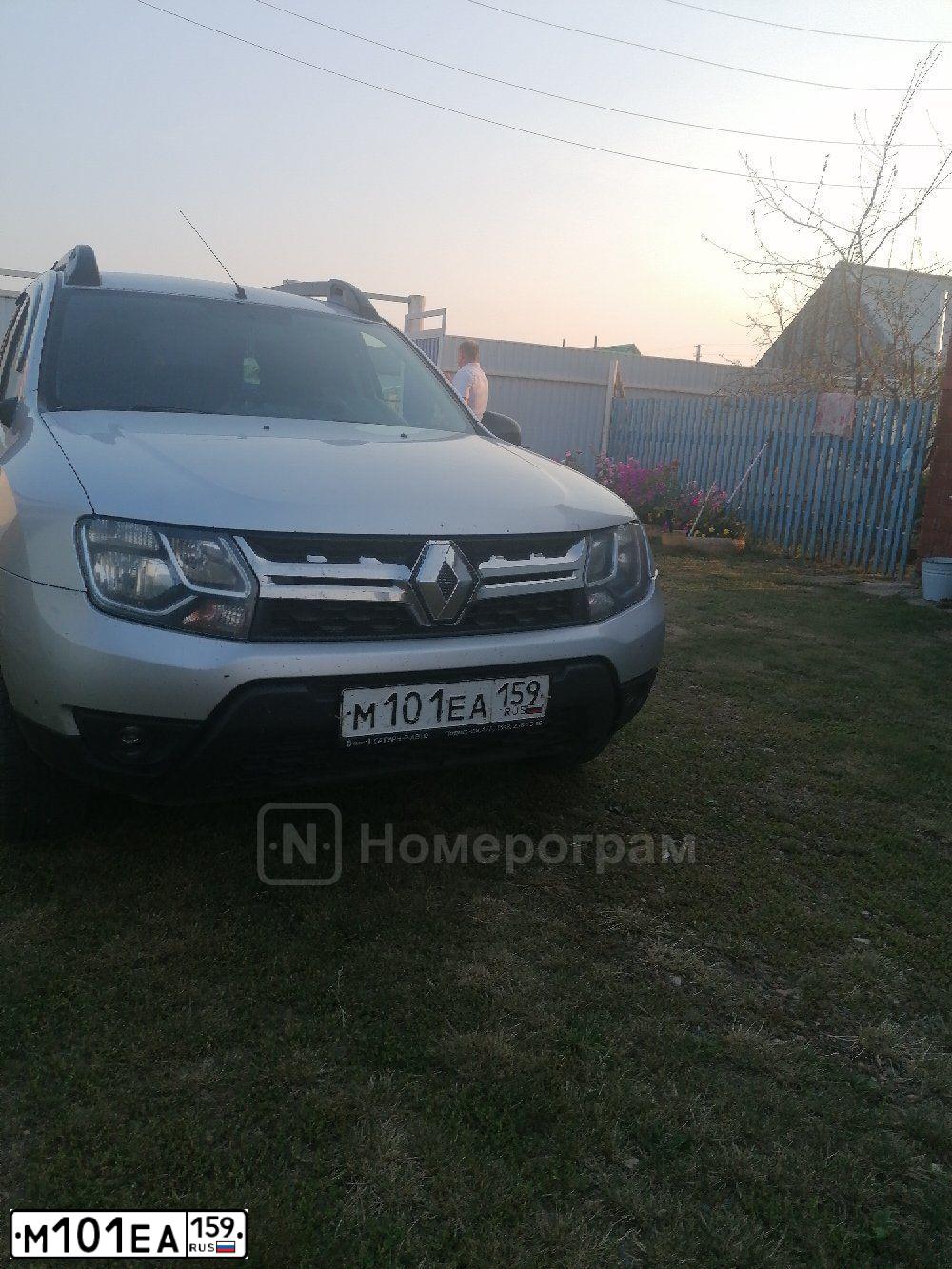 Фото автомобиля RENAULT DUSTER, 2018 — госномер М101ЕА159. Цвет: СВЕТЛО-СЕРЫЙ