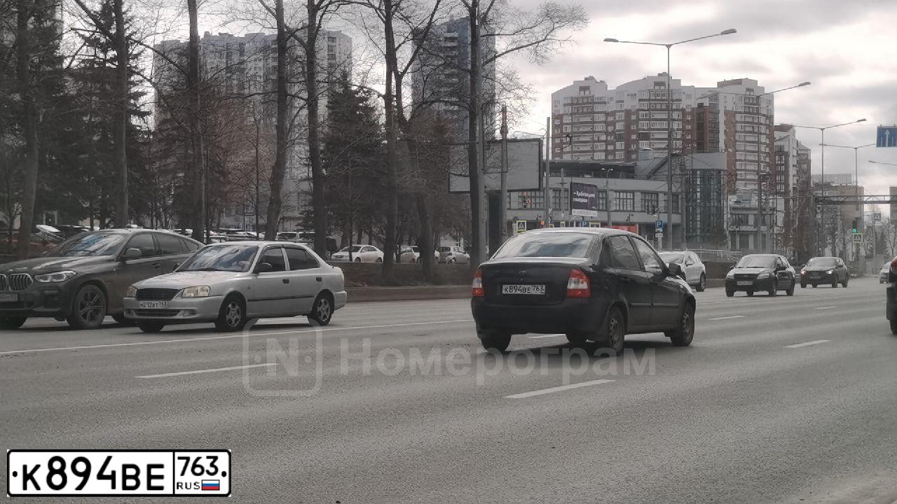 Фото автомобиля LADA 1118 KALINA, 2010 — госномер К894ВЕ763. Цвет: ЧЕРНЫЙ