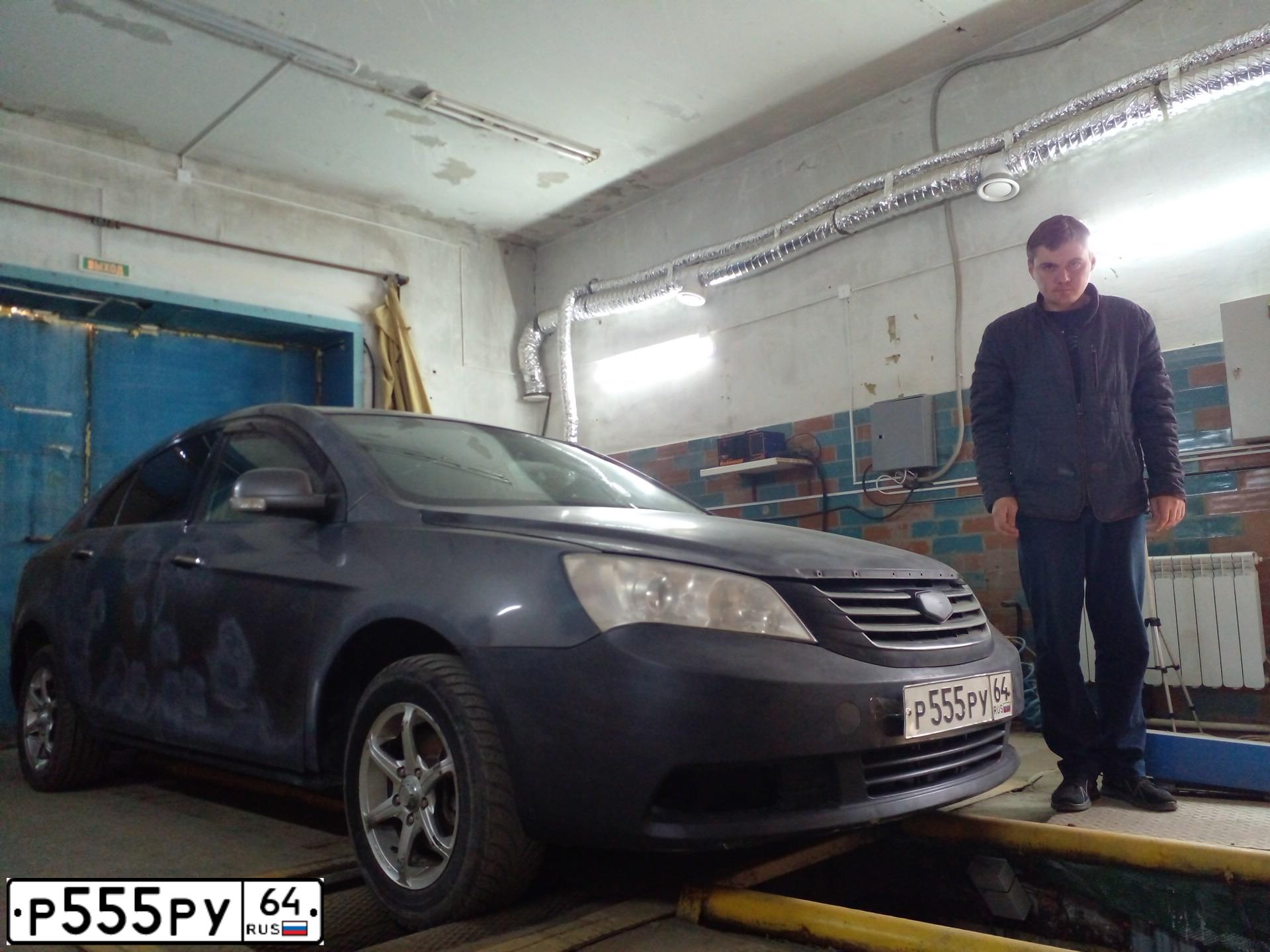 Фото автомобиля VOLKSWAGEN TOUAREG, 2007 — госномер М603ВО82. Цвет: ЧЕРНЫЙ