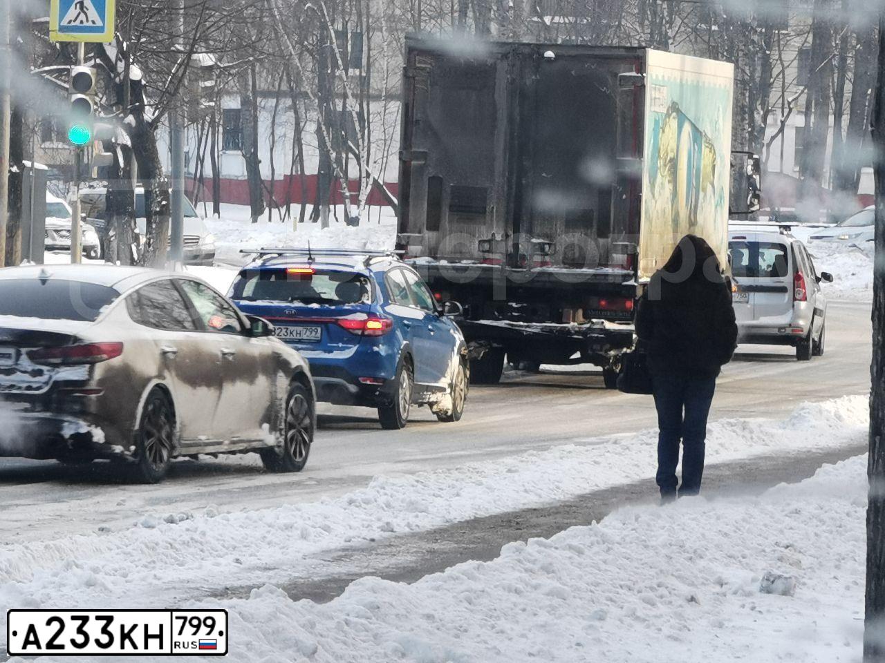Фото автомобиля FORD MONDEO, 2017 — госномер В365КС95. Цвет: синий