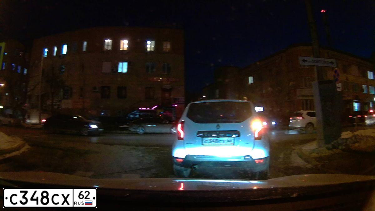 Фото автомобиля RENAULT DUSTER, 2018 — госномер С348СХ62. Цвет: БЕЛЫЙ