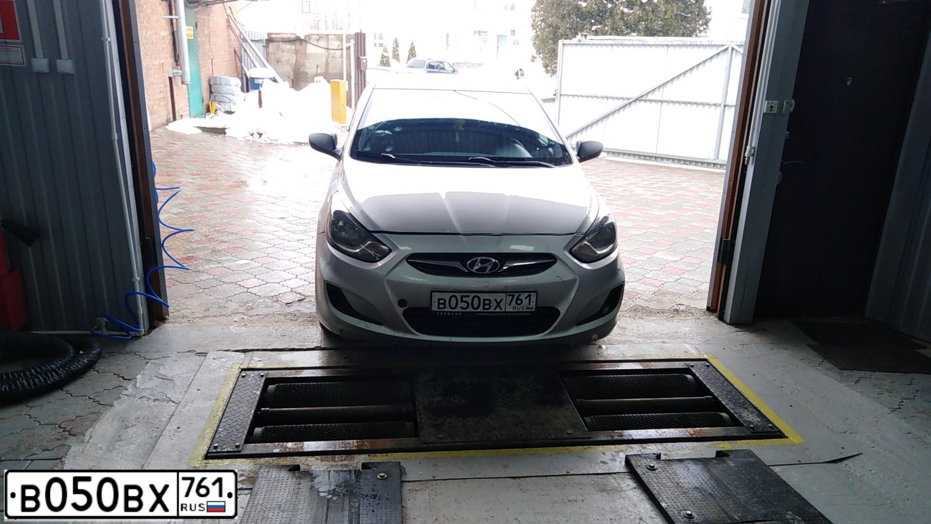 Фото автомобиля HYUNDAI SOLARIS, 2013 — госномер М540АК180