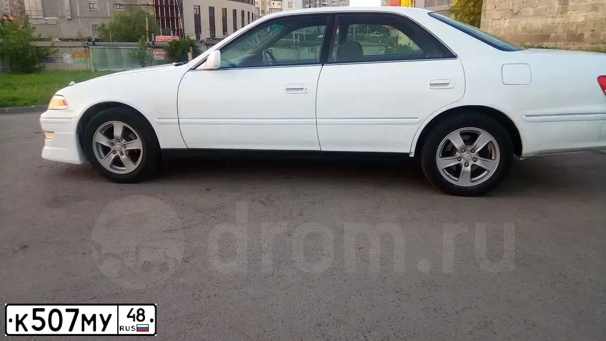 Фото автомобиля TOYOTA MARK II, 1998 — госномер С581АЕ46