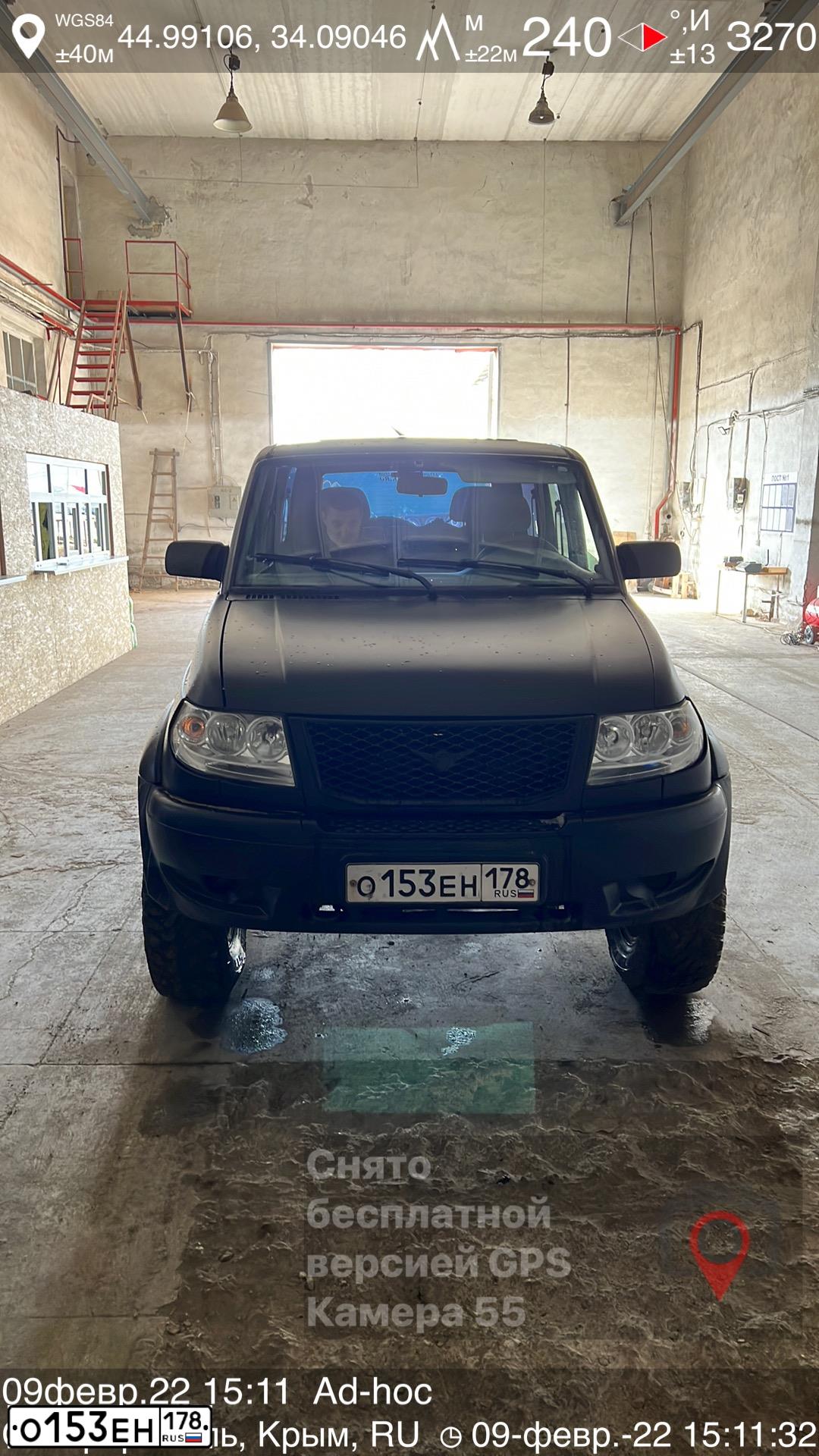 Фото автомобиля UAZ 3163 PATRIOT, 2011 — госномер О153ЕН178. Цвет: АВАНТЮРИН МЕТАЛЛИК