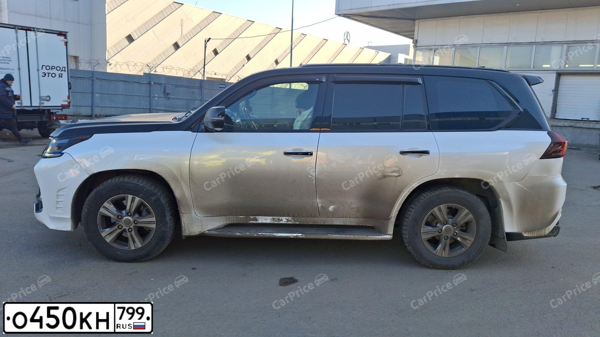 Фото автомобиля LEXUS LX, 2018 — госномер Х179КО198. Цвет: Белый