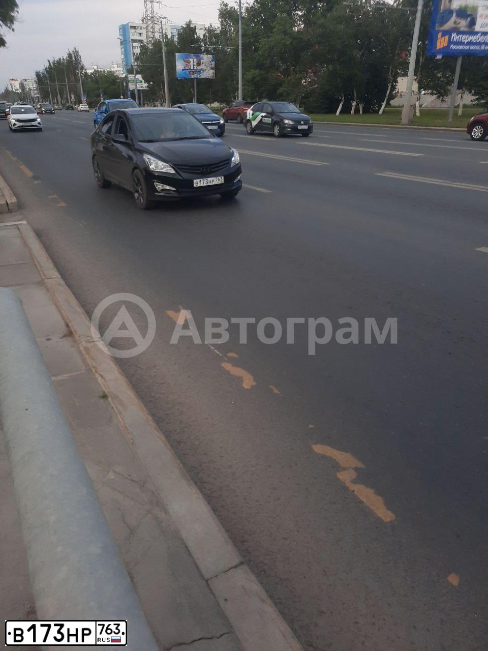 Фото автомобиля HYUNDAI SOLARIS, 2015 — госномер В173НР763. Цвет: ЧЕРНЫЙ