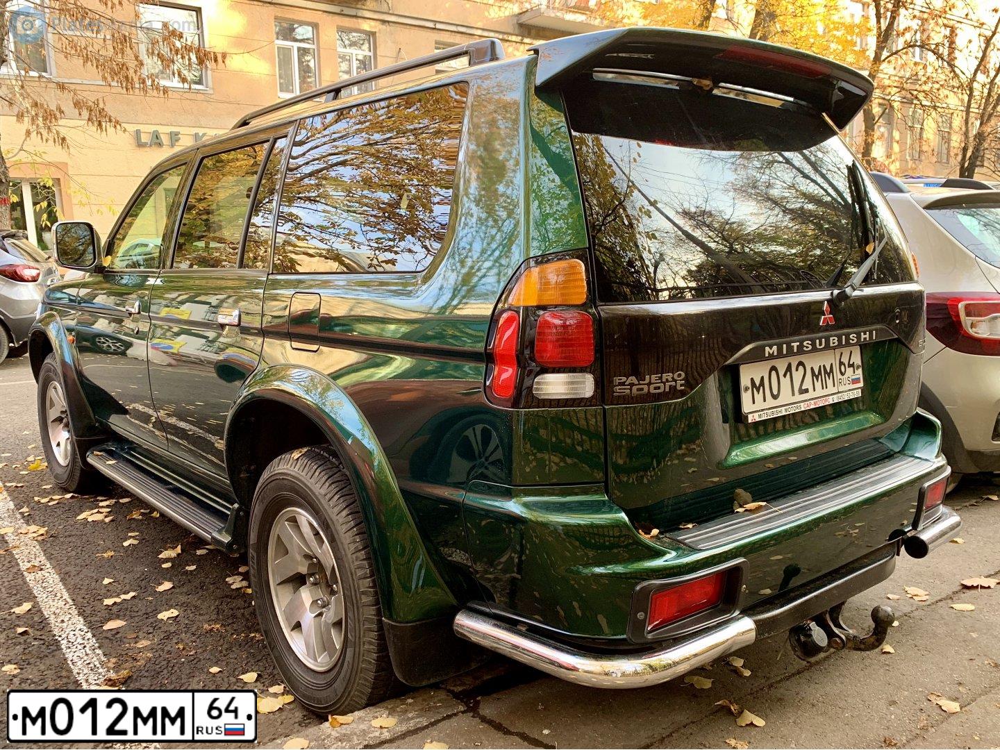 Фото автомобиля LADA 2106, 2000 — госномер М012ММ64. Цвет: Красный
