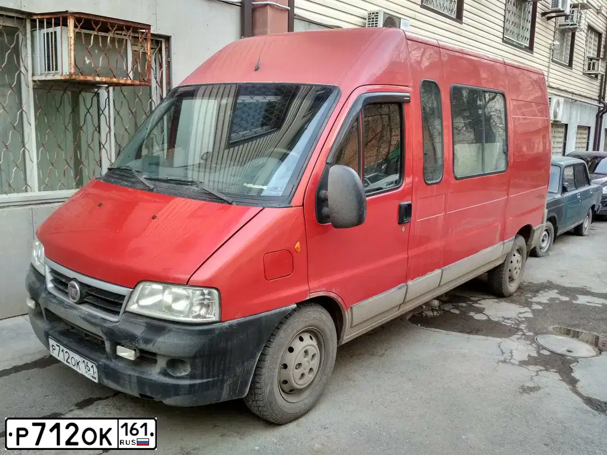 Фото автомобиля FIAT DUCATO, 2010 — госномер Р712ОК161. Цвет: Красный