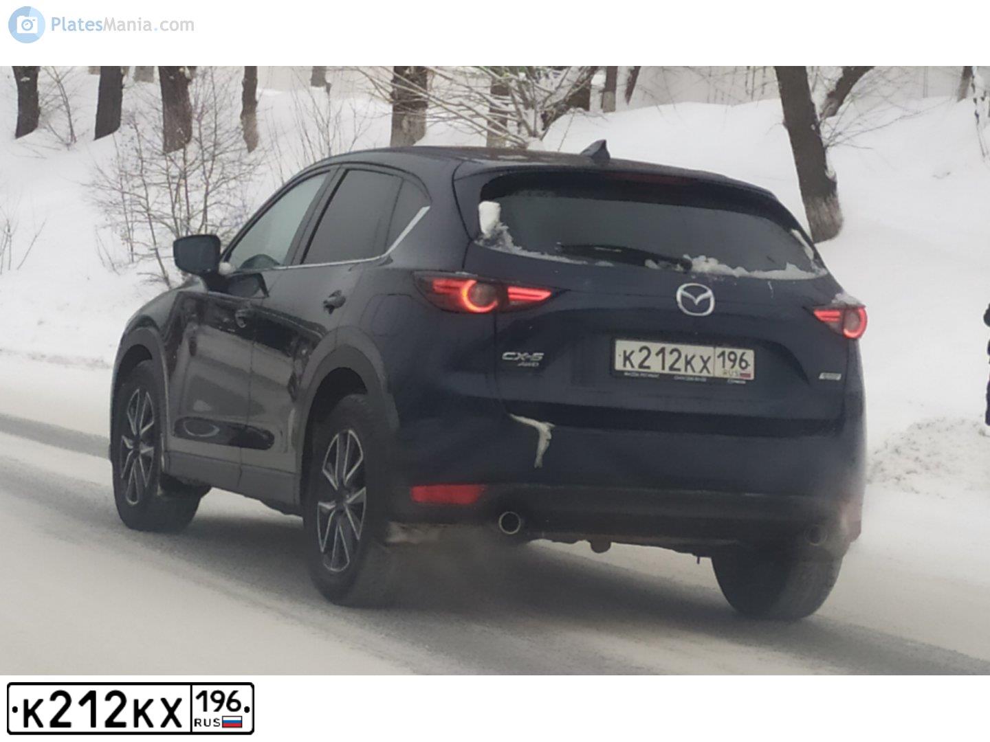 Фото автомобиля MAZDA CX-5, 2018 — госномер Т804АО196. Цвет: синий