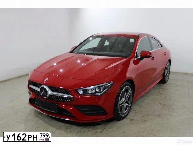 Фото автомобиля MERCEDES CLA-KLASSE, 2019 — госномер Е298ЕО977. Цвет: Красный