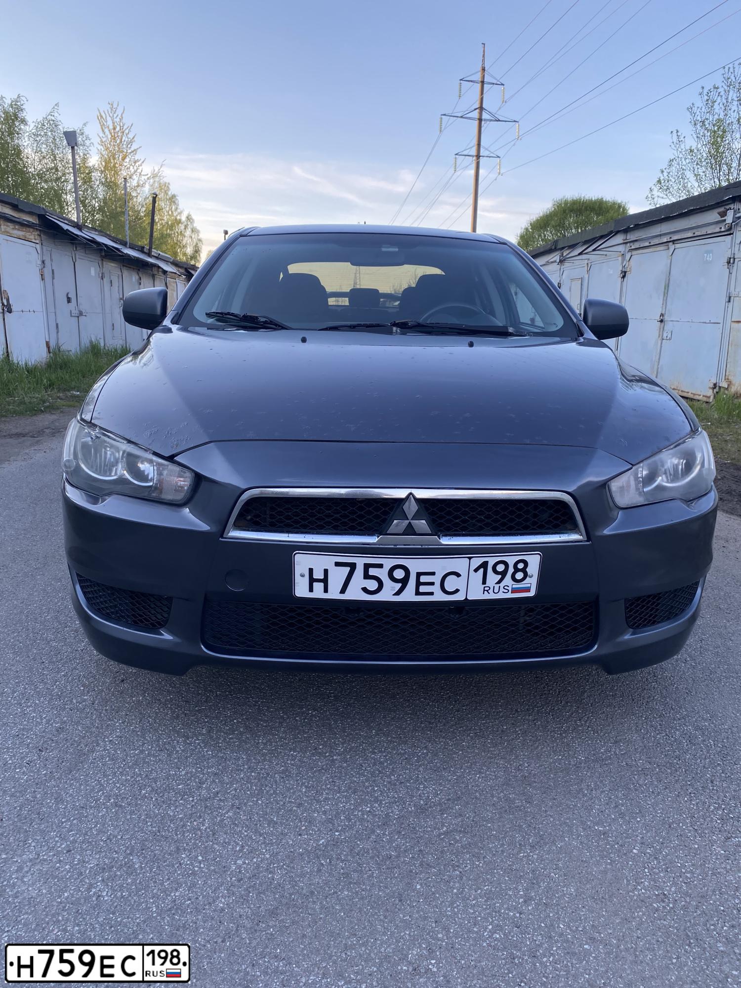 Фото автомобиля MITSUBISHI LANCER, 2007 — госномер В450СЕ198. Цвет: СЕРЫЙ