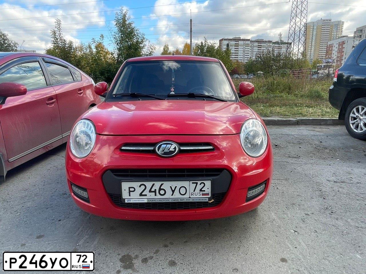 Фото автомобиля ЛИФАН 113311, 2015 — госномер М357АК53. Цвет: Красный